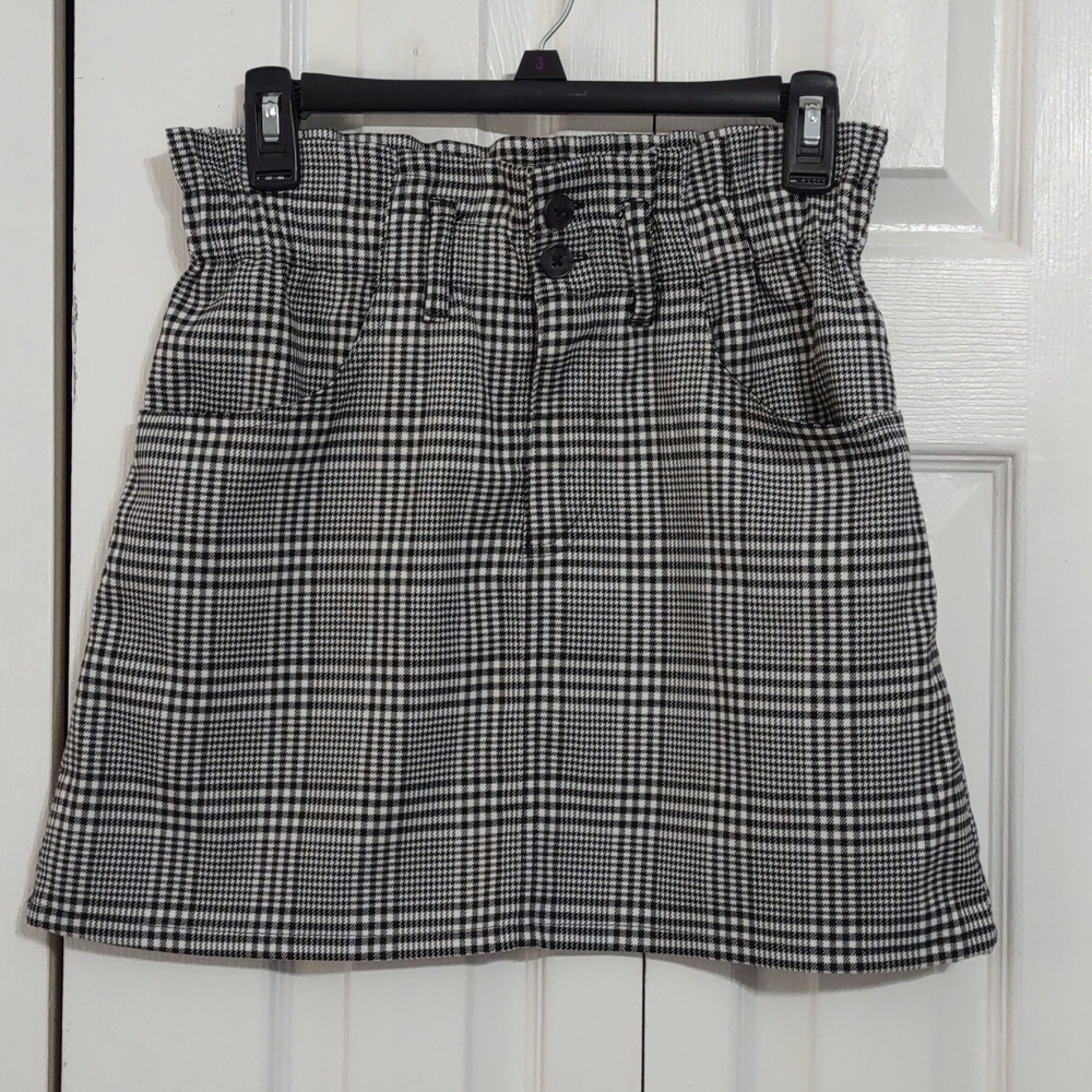 Jolt Houndstooth Black and White Mini Skirt Paper Bag Waist